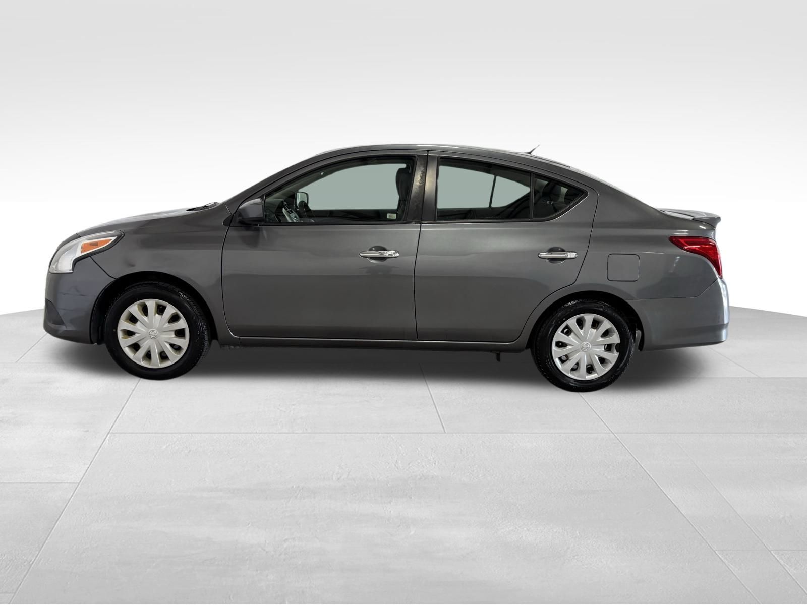 Used Car 2018 Nissan Versa  1.6 Sv For Sale Under $10,000 In Austin, Texas
