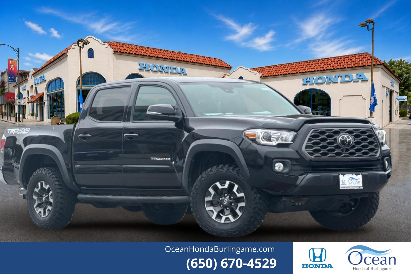 Midnight Black Metallic 2022 Toyota Tacoma Pickup Truck Four-Wheel Drive 6-Speed Automatic