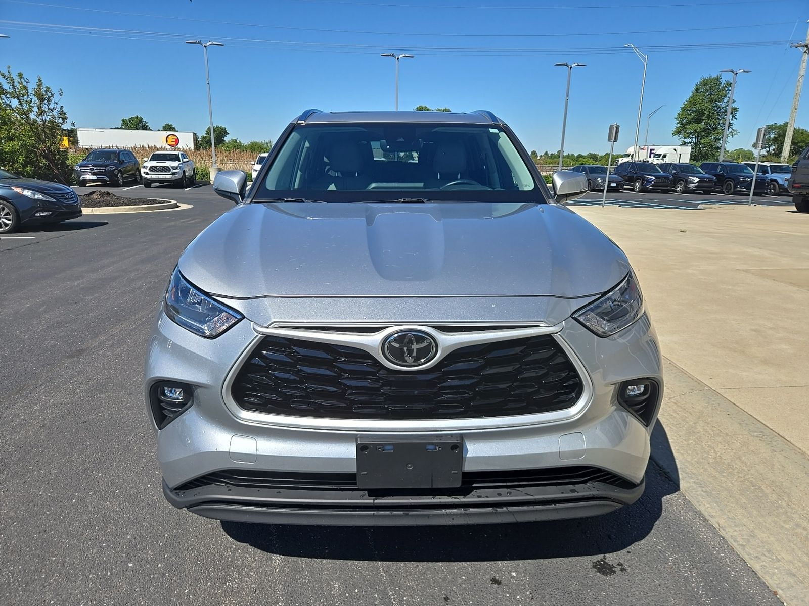 used 2020 Toyota Highlander car, priced at $29,705