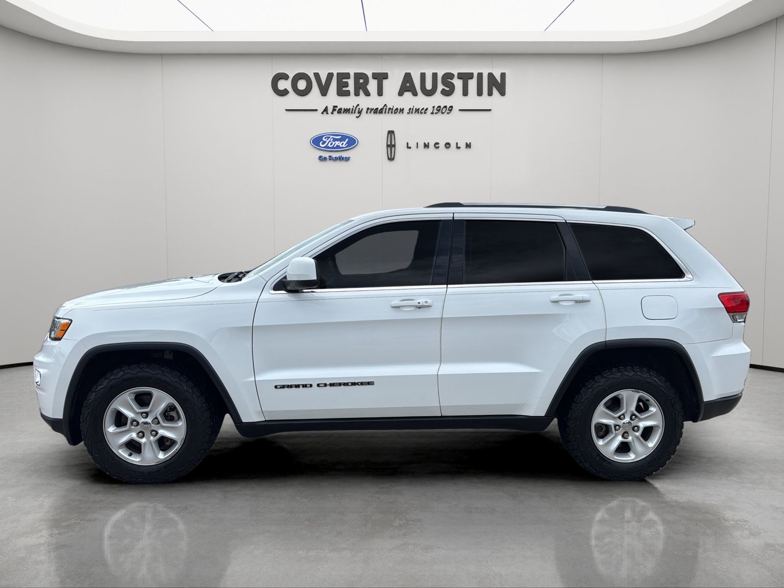 Used Car 2017 Jeep Grand Cherokee  Laredo For Sale Under $15,000 In Austin, Texas