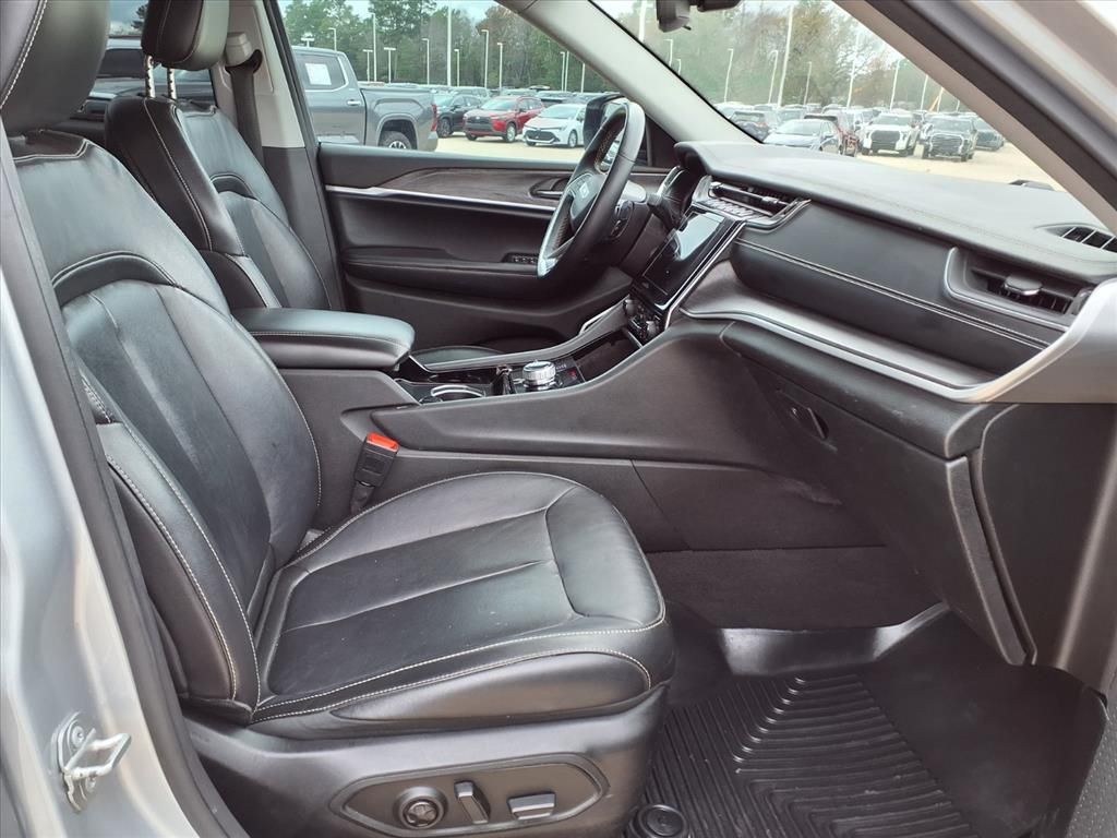 2021 Jeep Grand Cherokee L Limited Silver at Bayshore Chrysler Jeep Dodge Ram