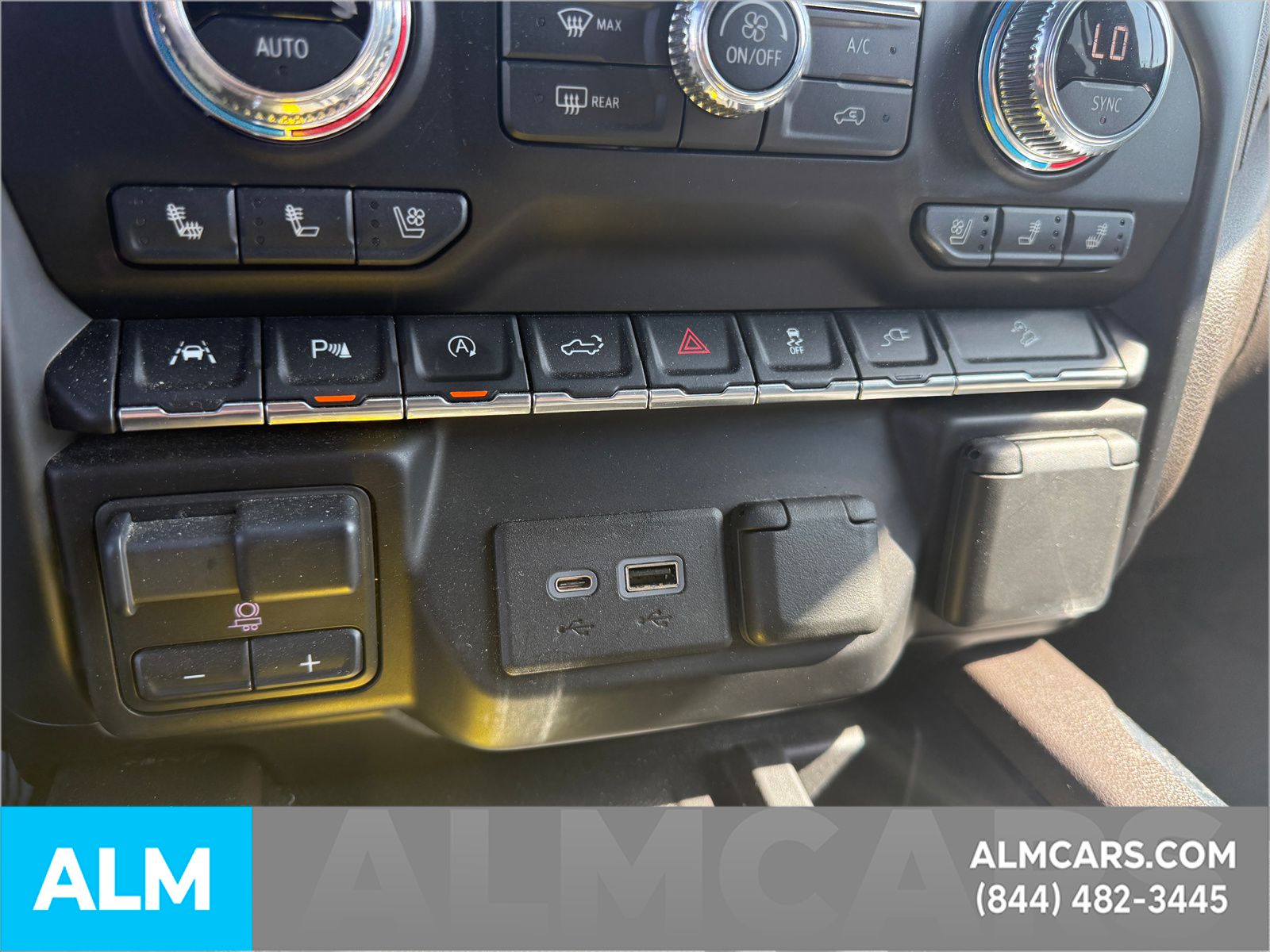 Used 2021 White GMC SLT image 24
