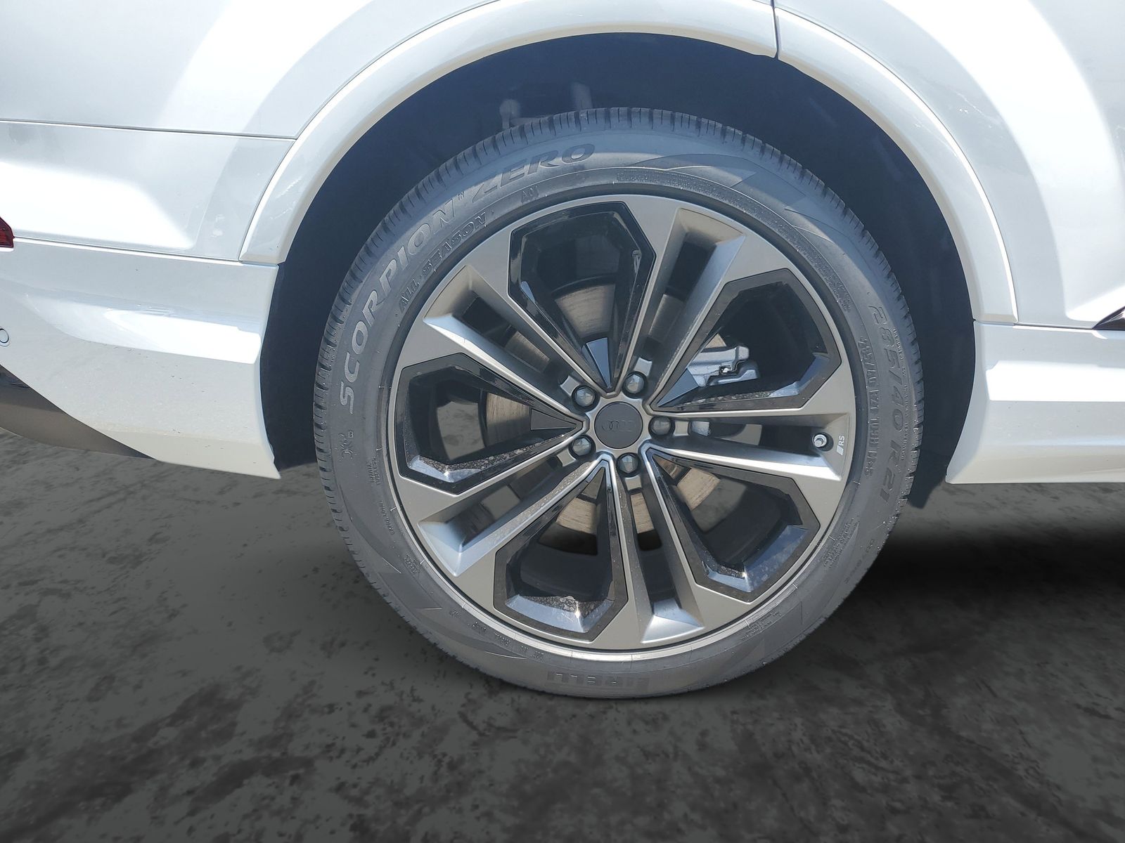 Vehicle photo