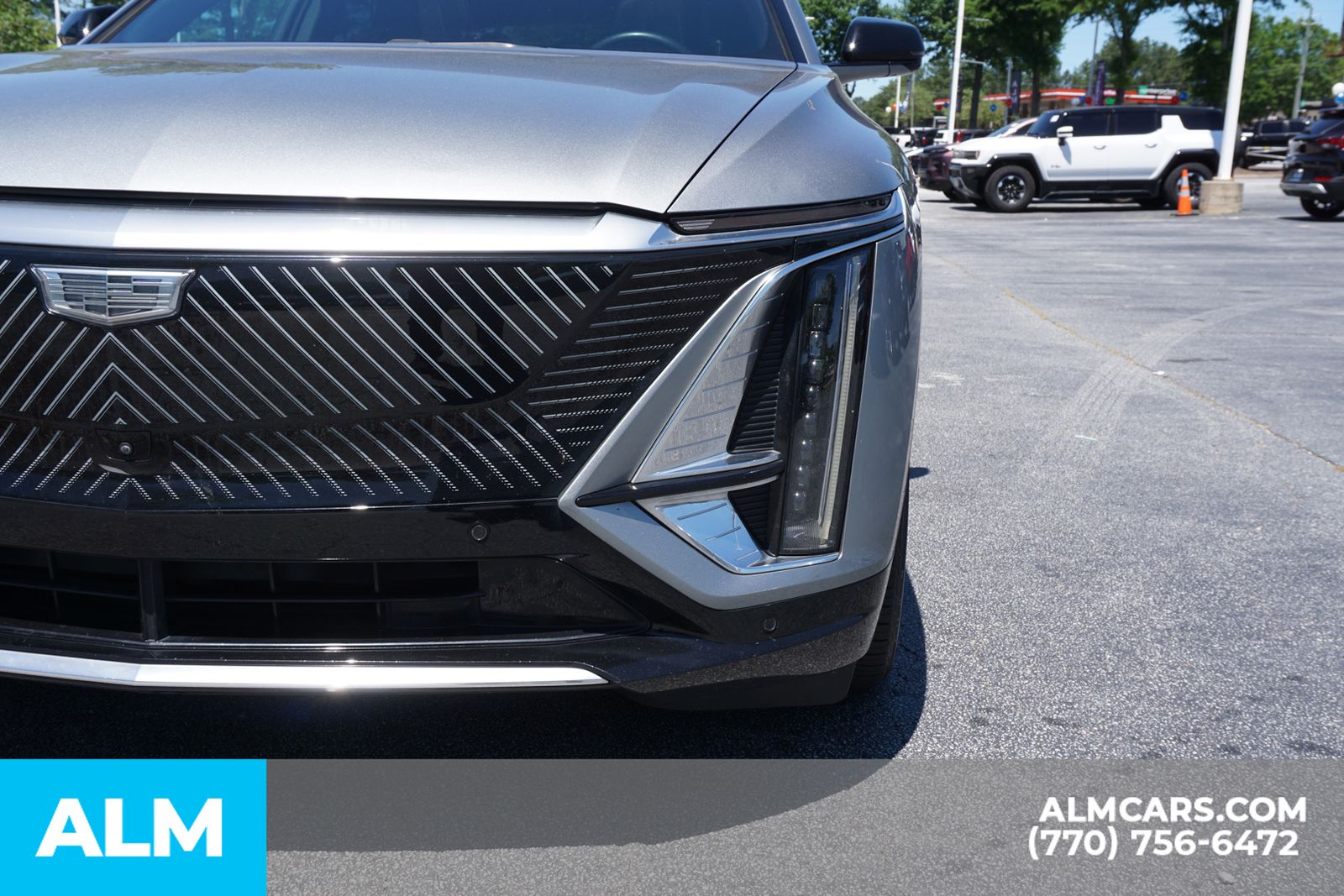 Used 2024 Silver Cadillac Luxury image 19