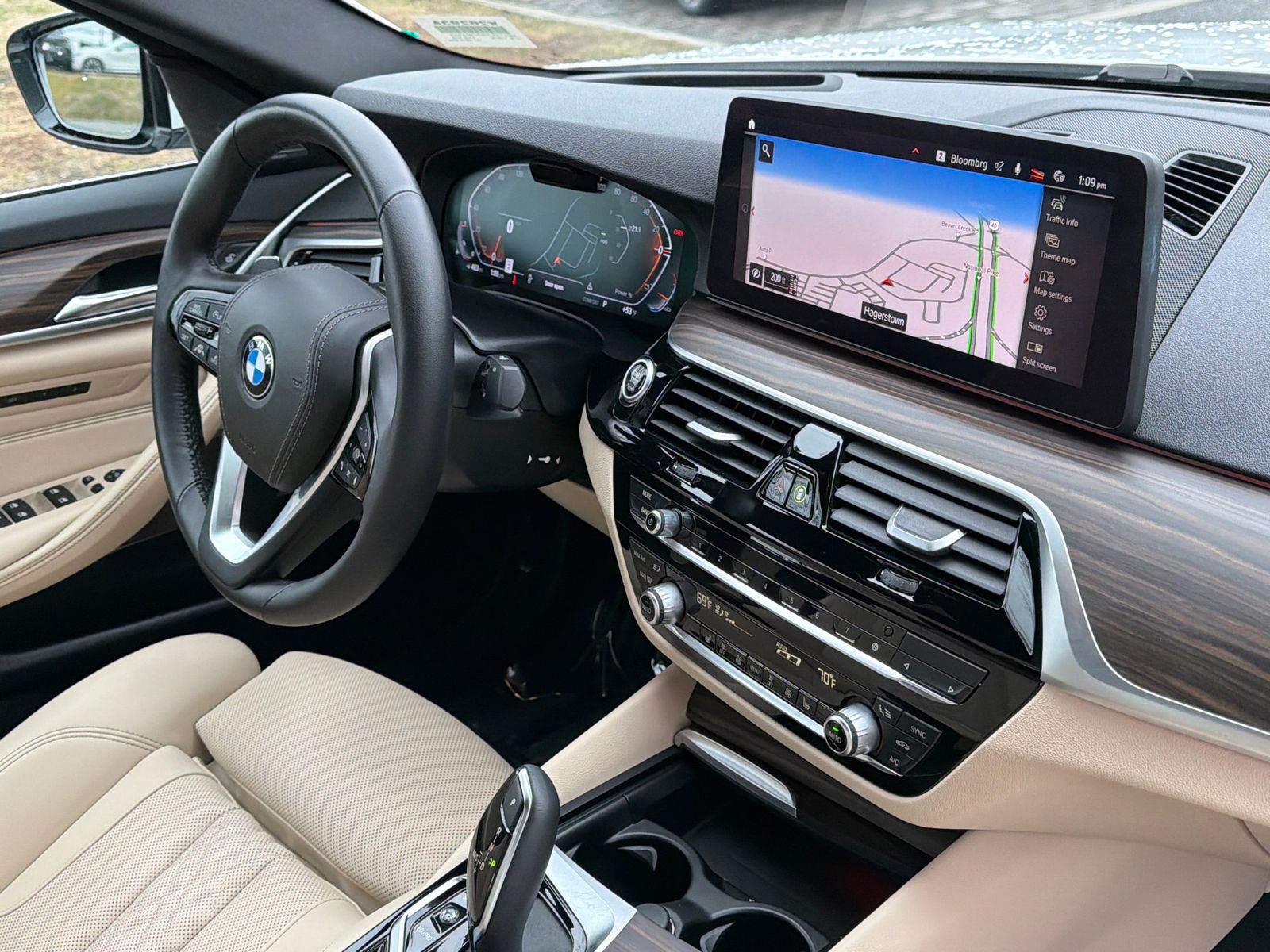 Used 2023 Alpine White BMW 540i xDrive image 31