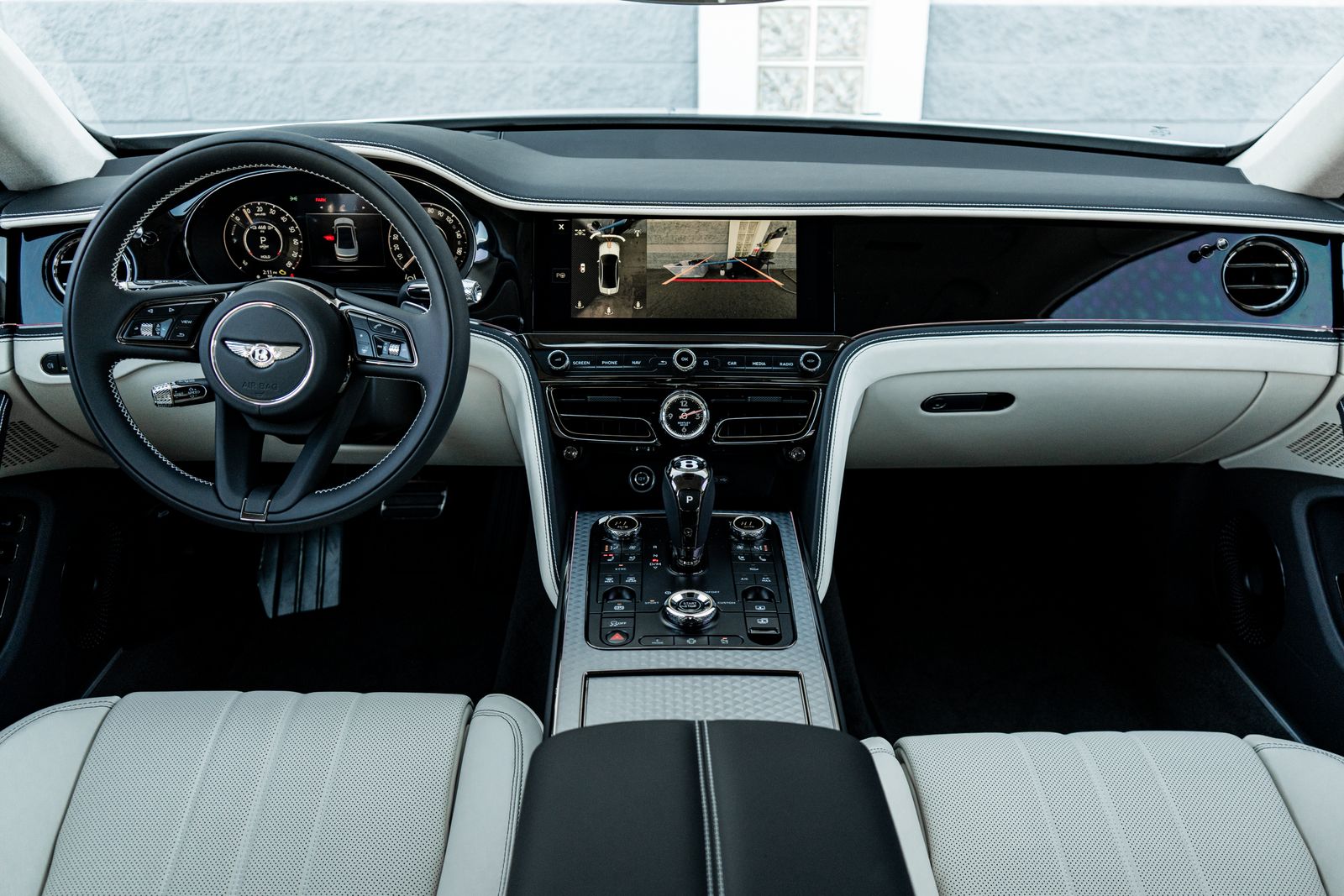 2026 Bentley Flying Spur photo 4