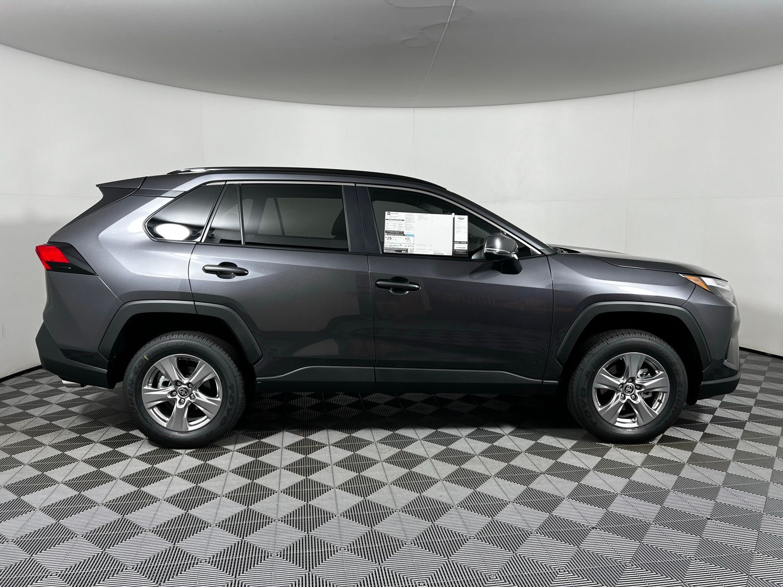 Thumbnail: 2025 Toyota RAV4 - 4