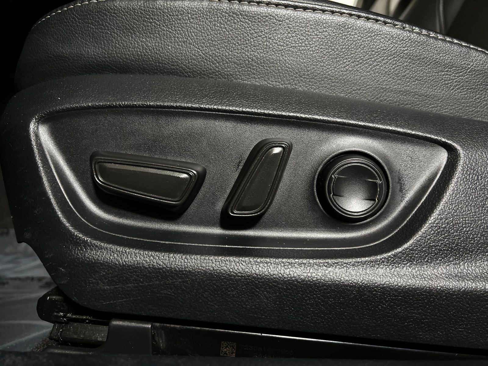 Thumbnail: 2023 Toyota Camry - 14