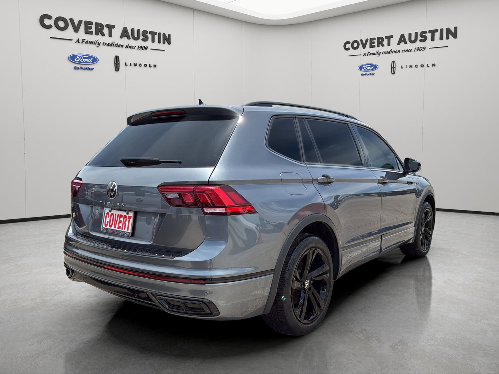 Used Car 2023 Volkswagen Tiguan  2.0t Se R-line Black For Sale Under $25,000 In Austin, Texas