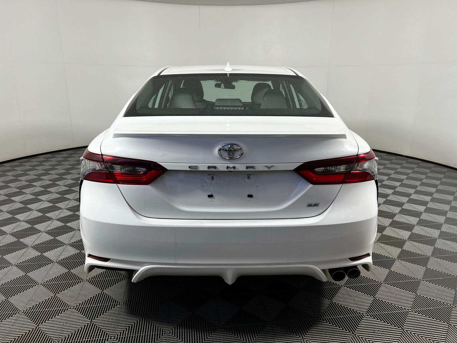 2023 Toyota Camry SE 6