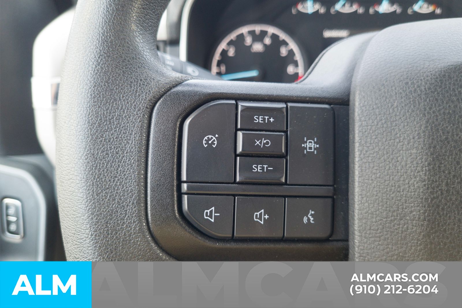 Used 2023  Ford XLT image 30