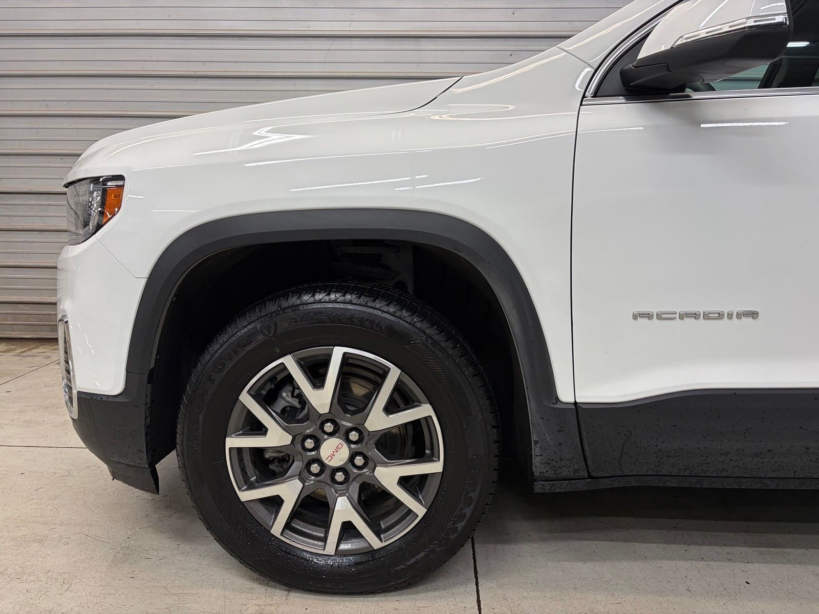 Photo 4 of 2021 GMC Acadia SLE