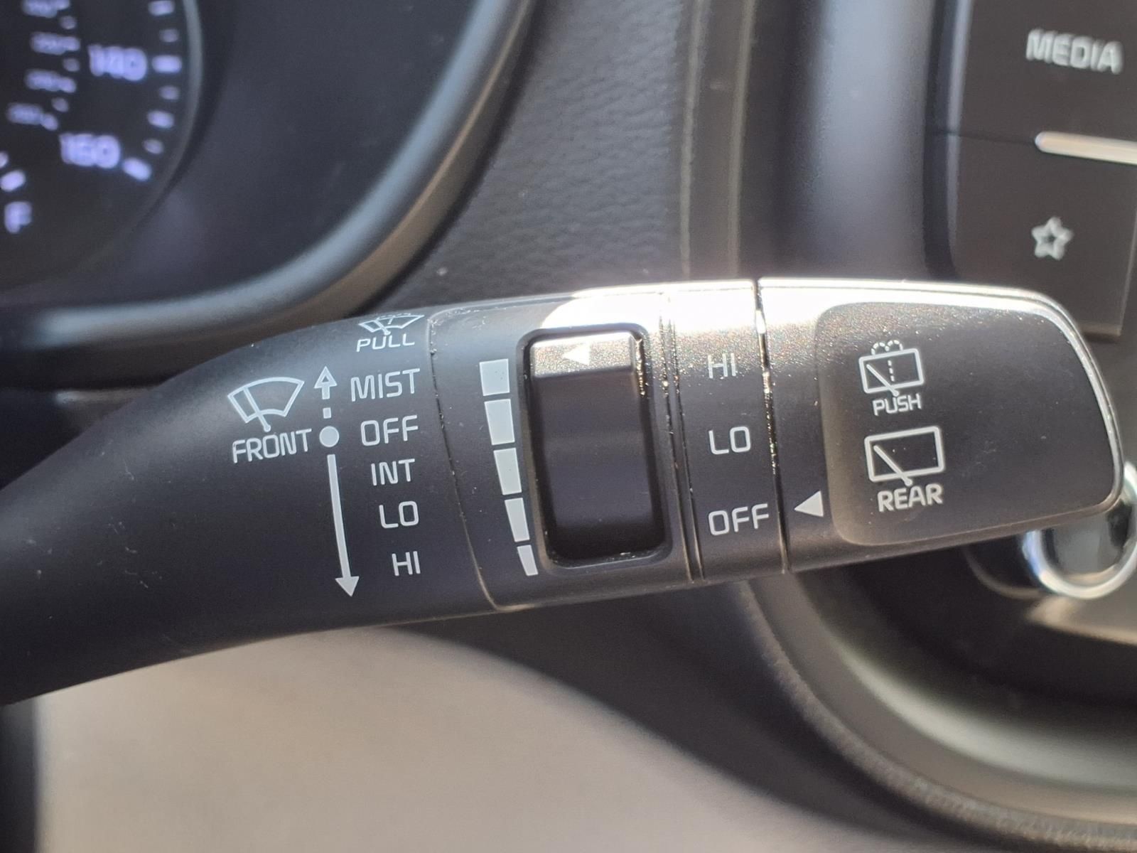 2022 Kia Soul LX White at Gullo Toyota