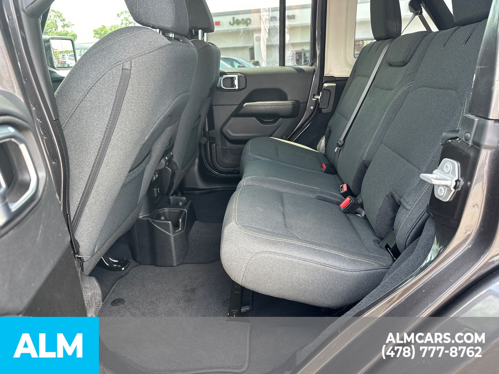 Used 2025 Gray Jeep Sahara image 24