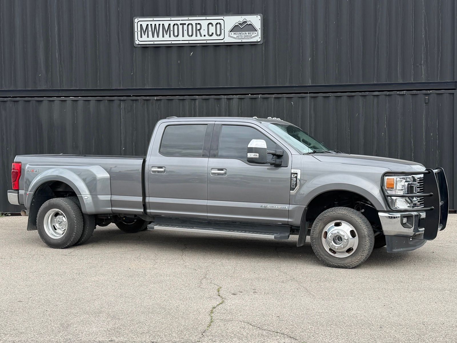 2021 Ford F-350's photo
