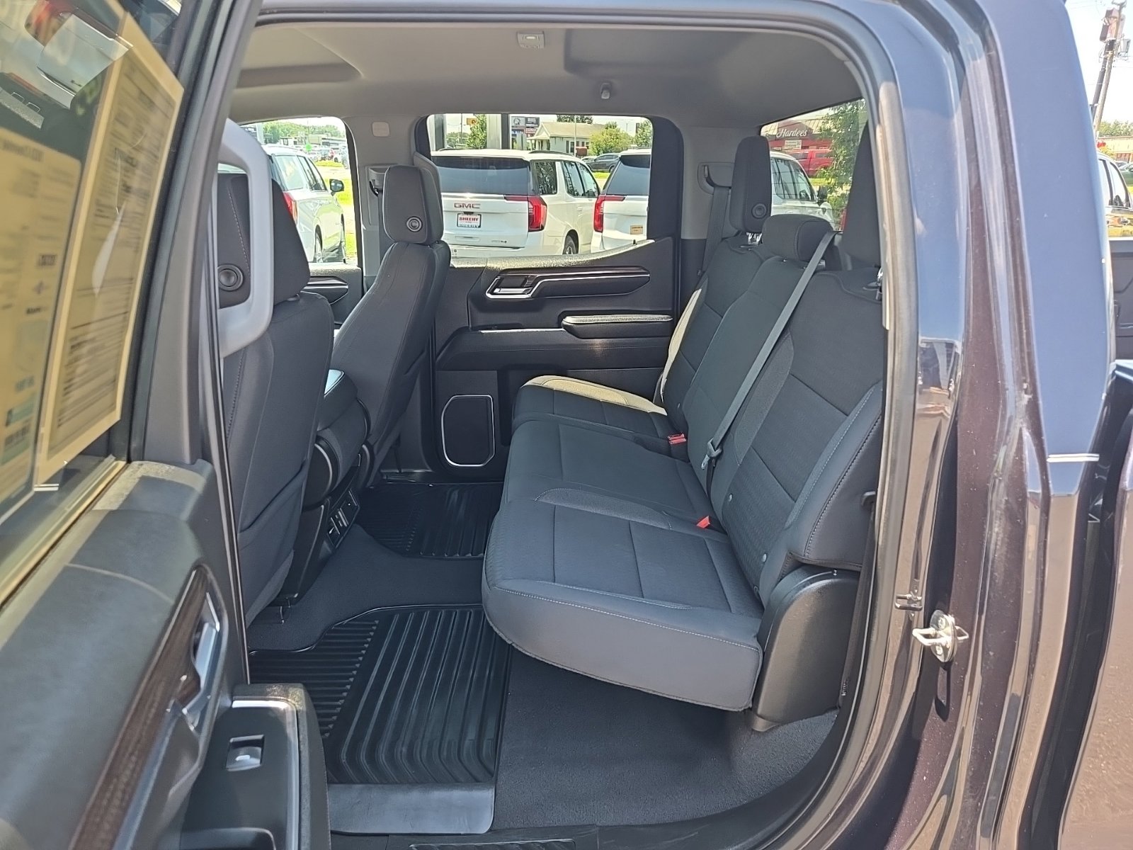 Used 2023 Gray Chevrolet LT image 7