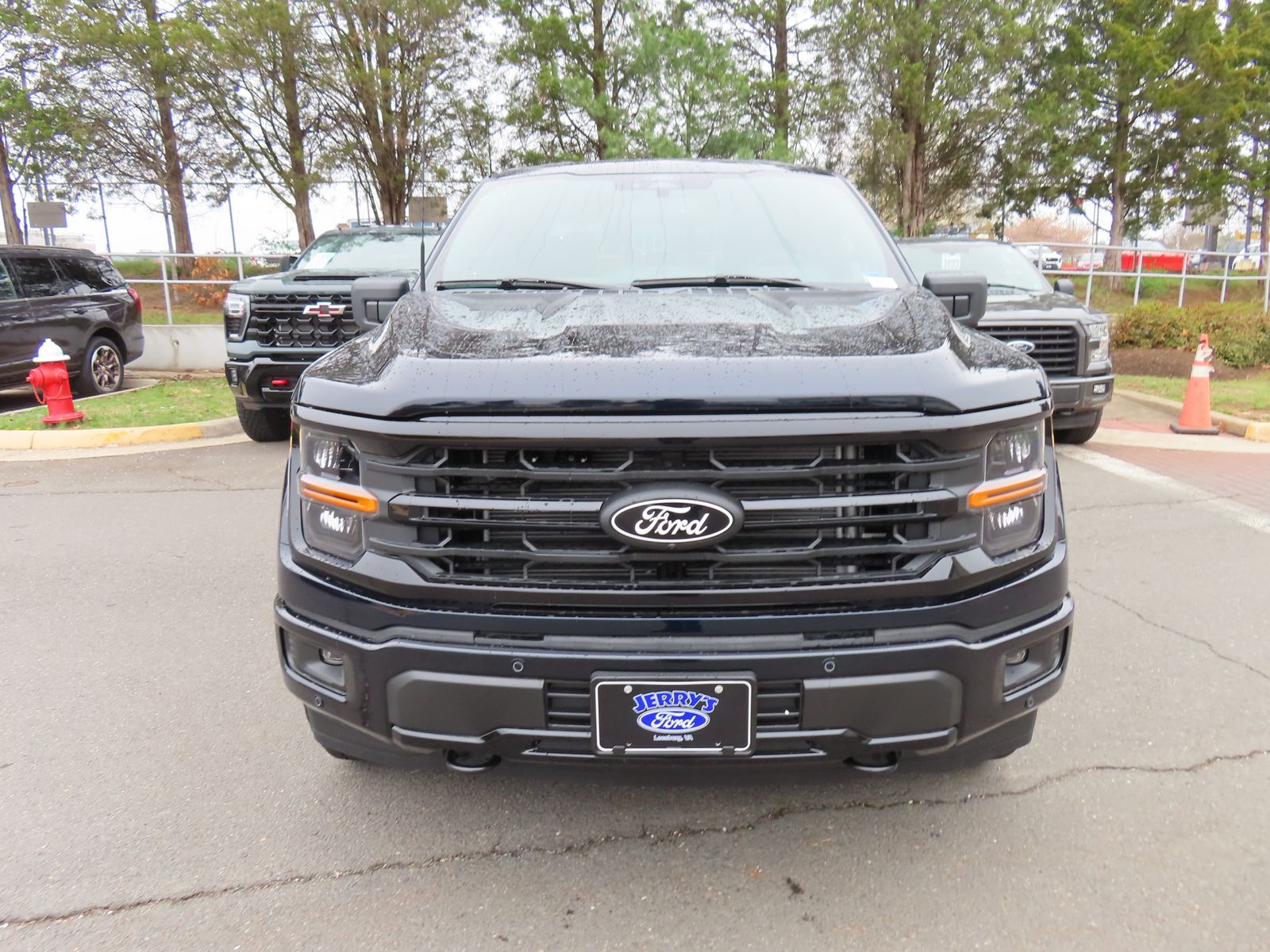 View vehicle photo 2