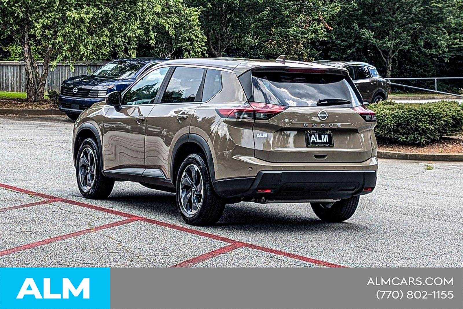 Used 2025 Beige/tan Nissan SV image 9