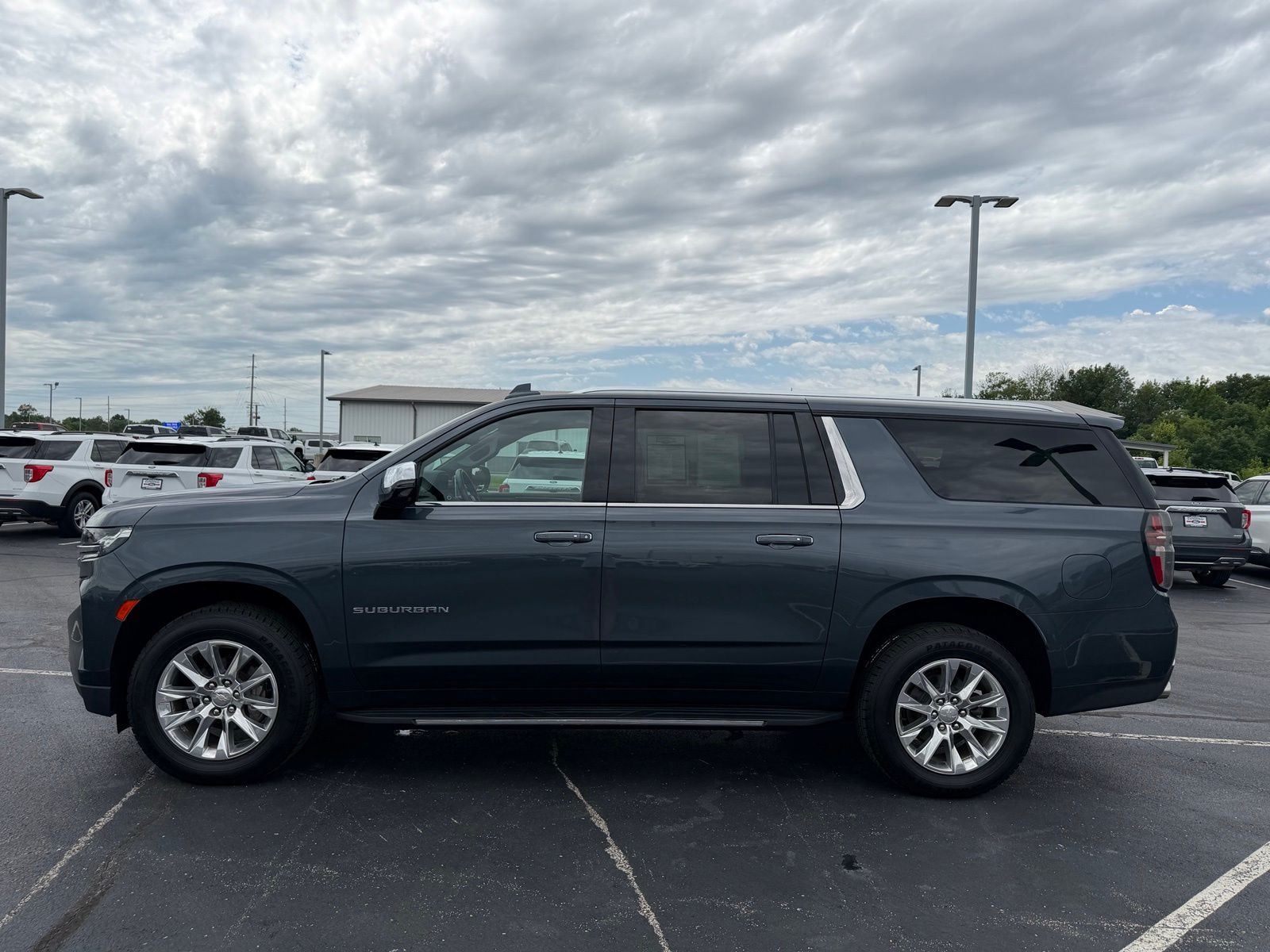 2021 Chevrolet Suburban image 9