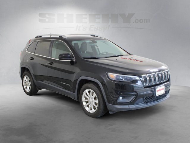 Used 2019 Black Jeep Latitude image 2