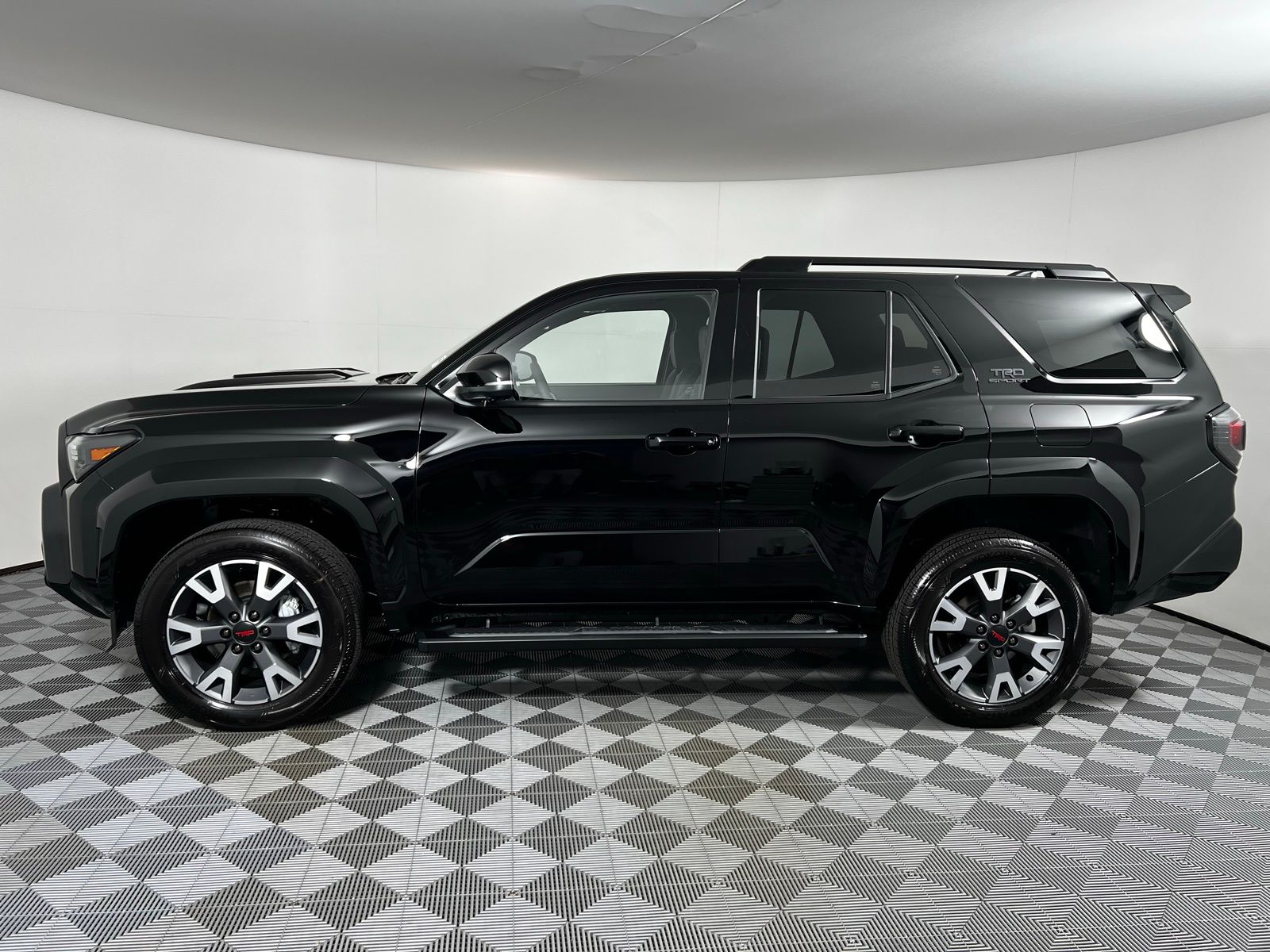Thumbnail: 2025 Toyota 4Runner - 8