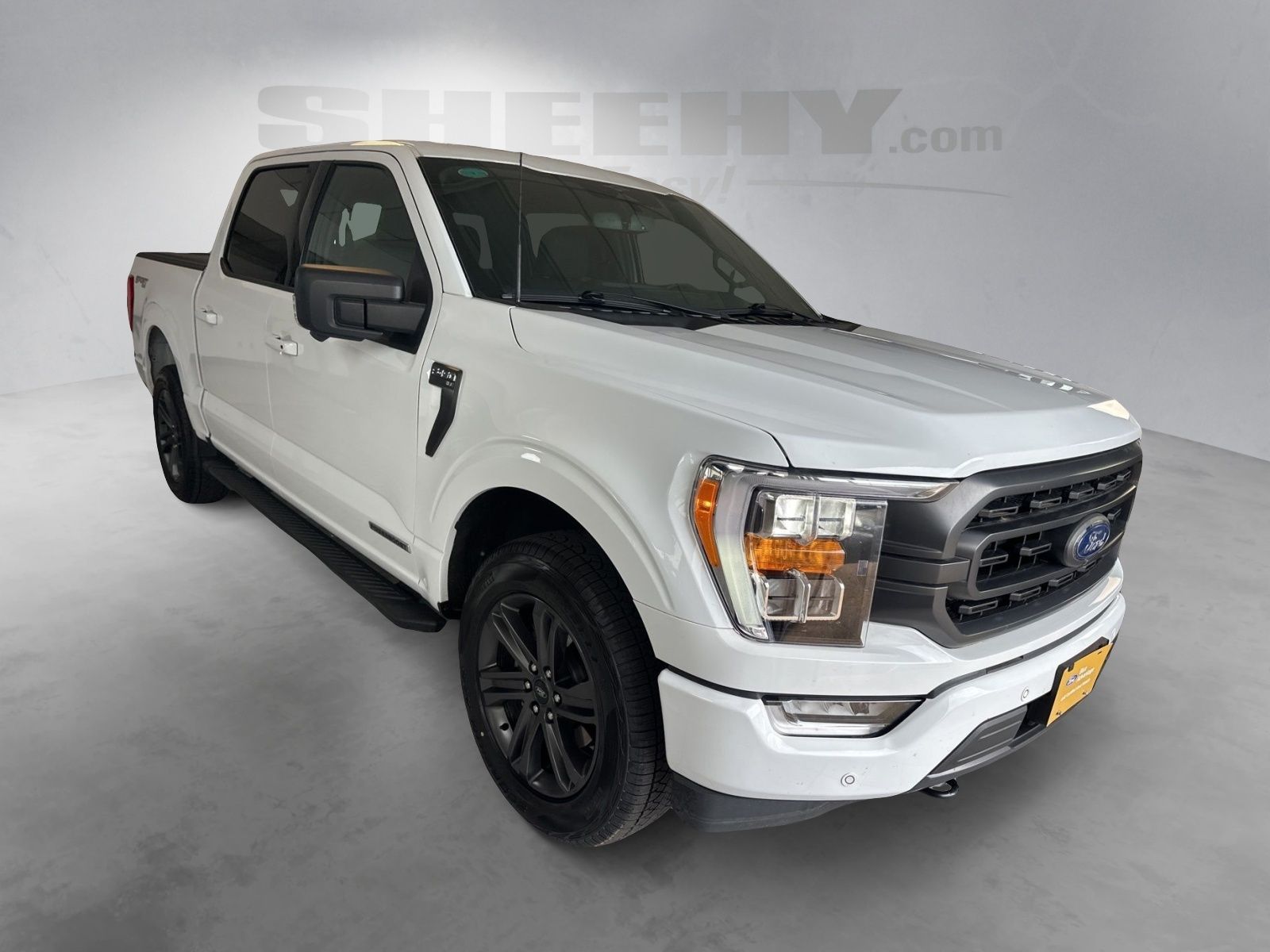 Certified Used 2023 Oxford White Ford XLT image 13