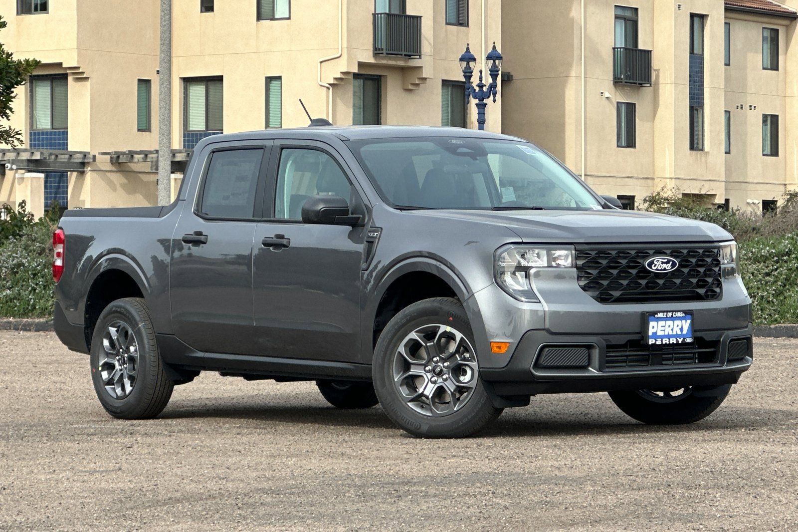 Carbonized Gray Metallic 2026 Ford Maverick XLT SuperCrew FWD Pickup Truck Front-Wheel Drive 8-Speed Automatic