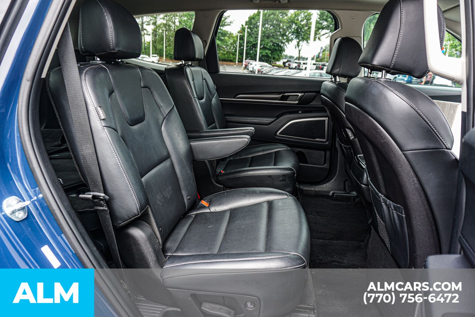 Used 2025 Black Kia S image 24
