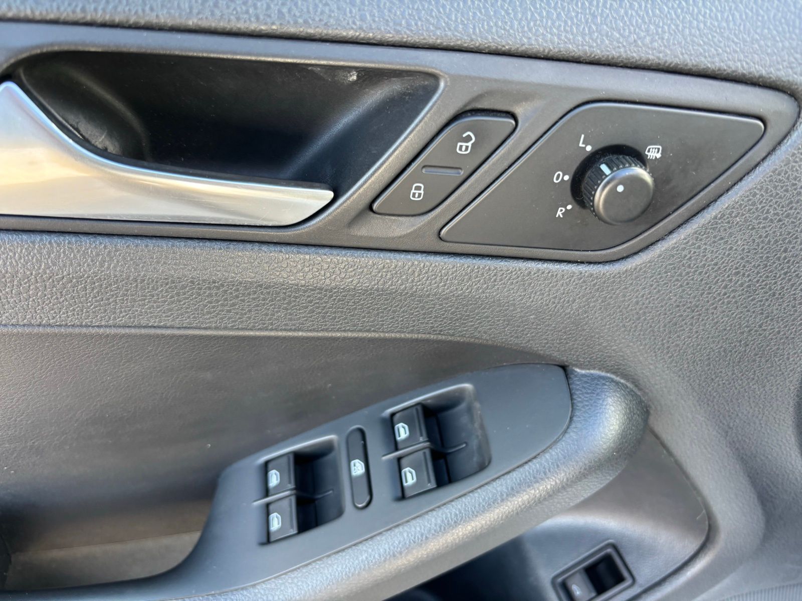 Used Car 2012 Volkswagen Jetta  2.5l Se For Sale Under $10,000 In Austin, Texas