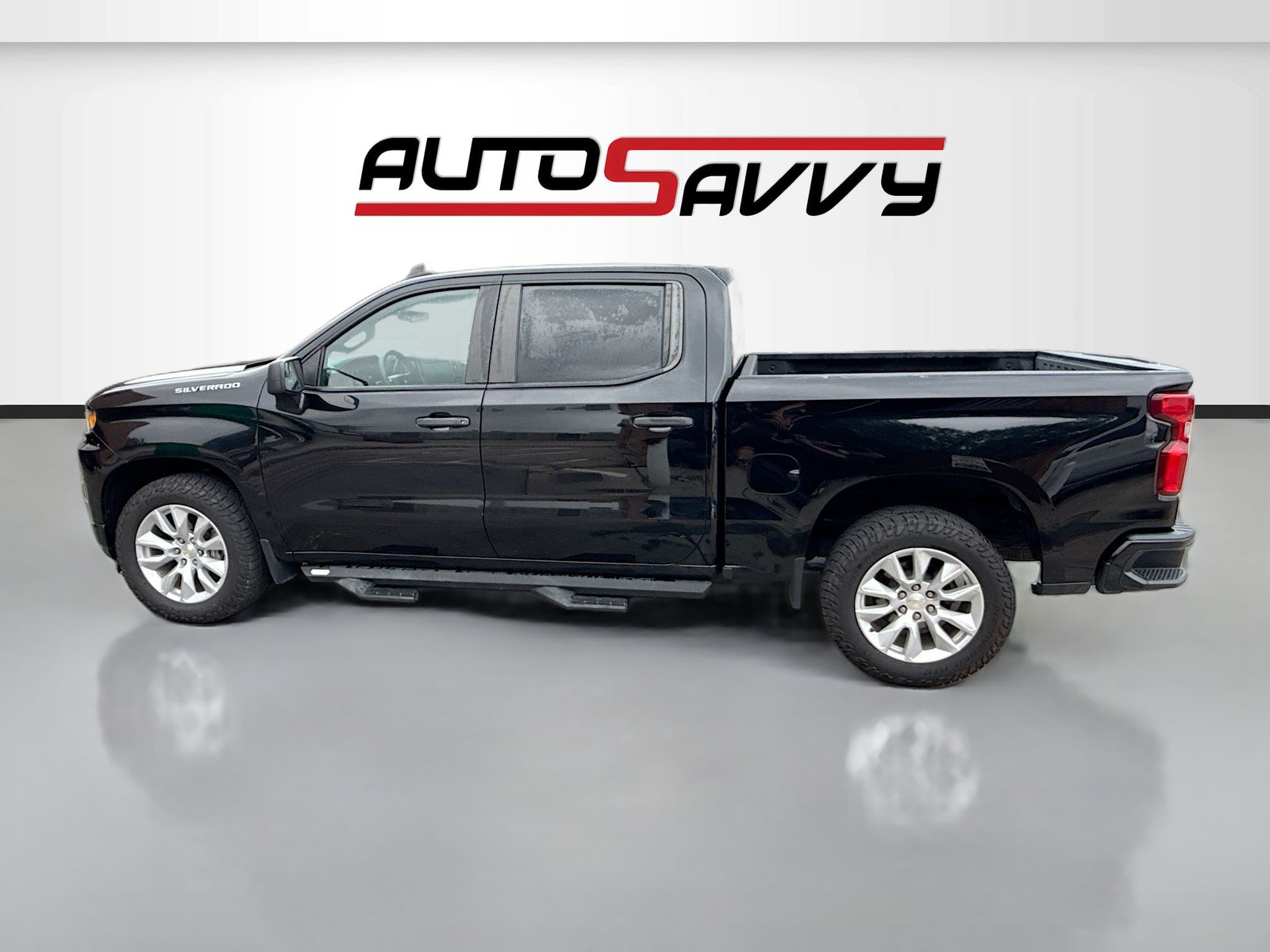 Used 2021 Black Chevrolet Custom image 4