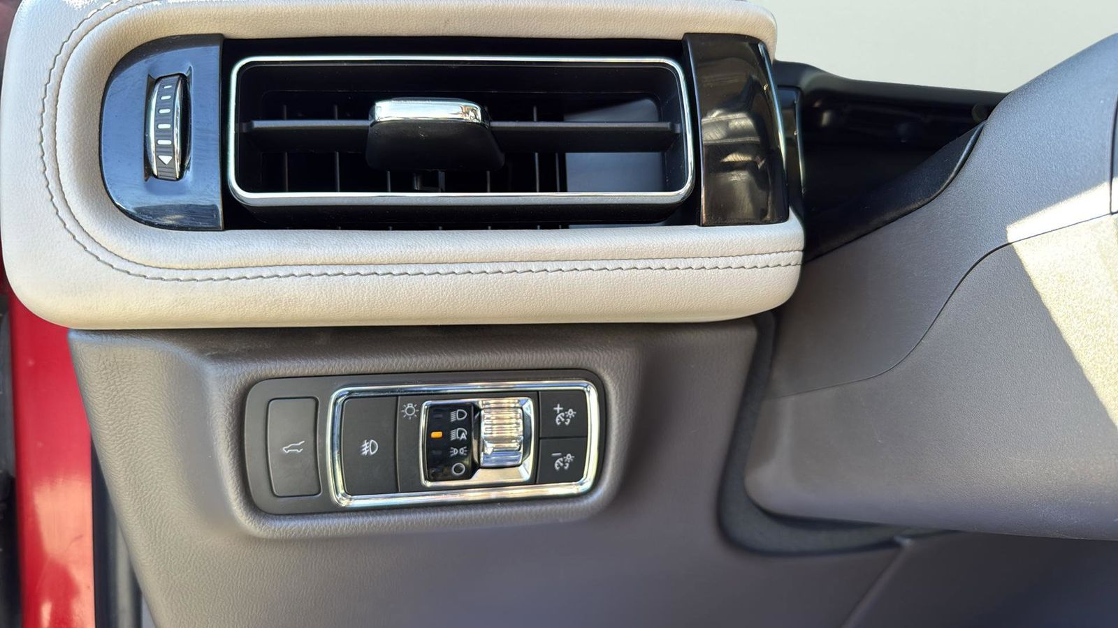 Used Car 2020 Lincoln Aviator  Reserve For Sale Under $30,000 In Austin, Texas