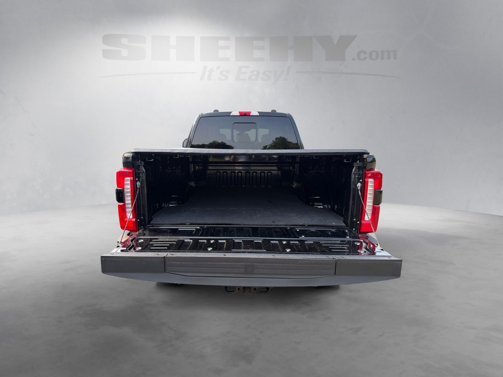 Certified Used 2025 Agate Black Metallic Ford Lariat image 22