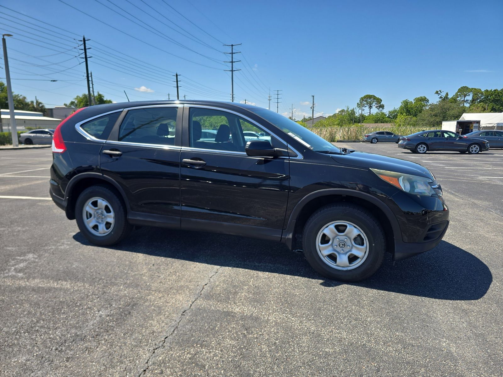 View vehicle photo 3