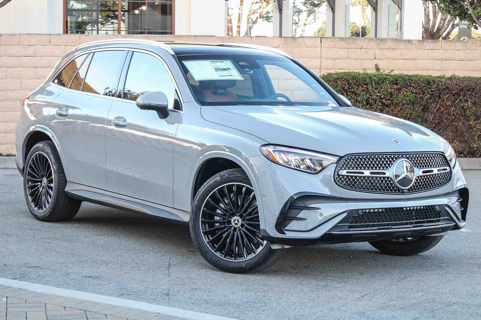 2026 Mercedes-Benz GLC Base's photo