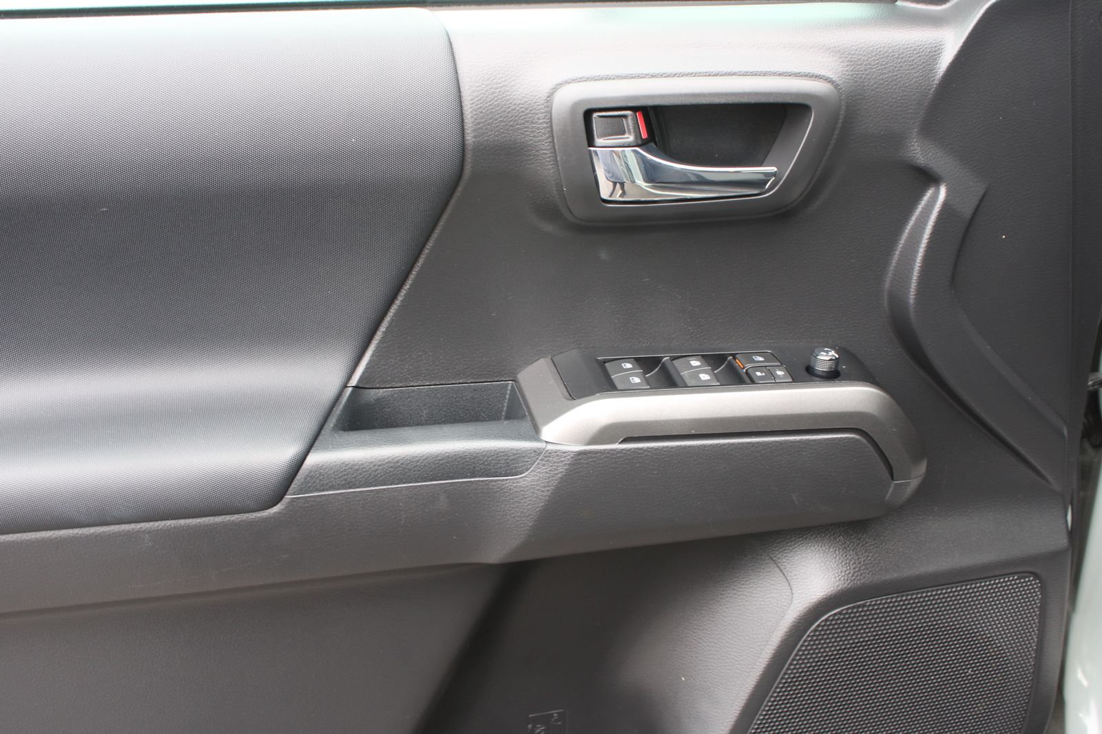Used 2023  Toyota TRD Off-Road image 12