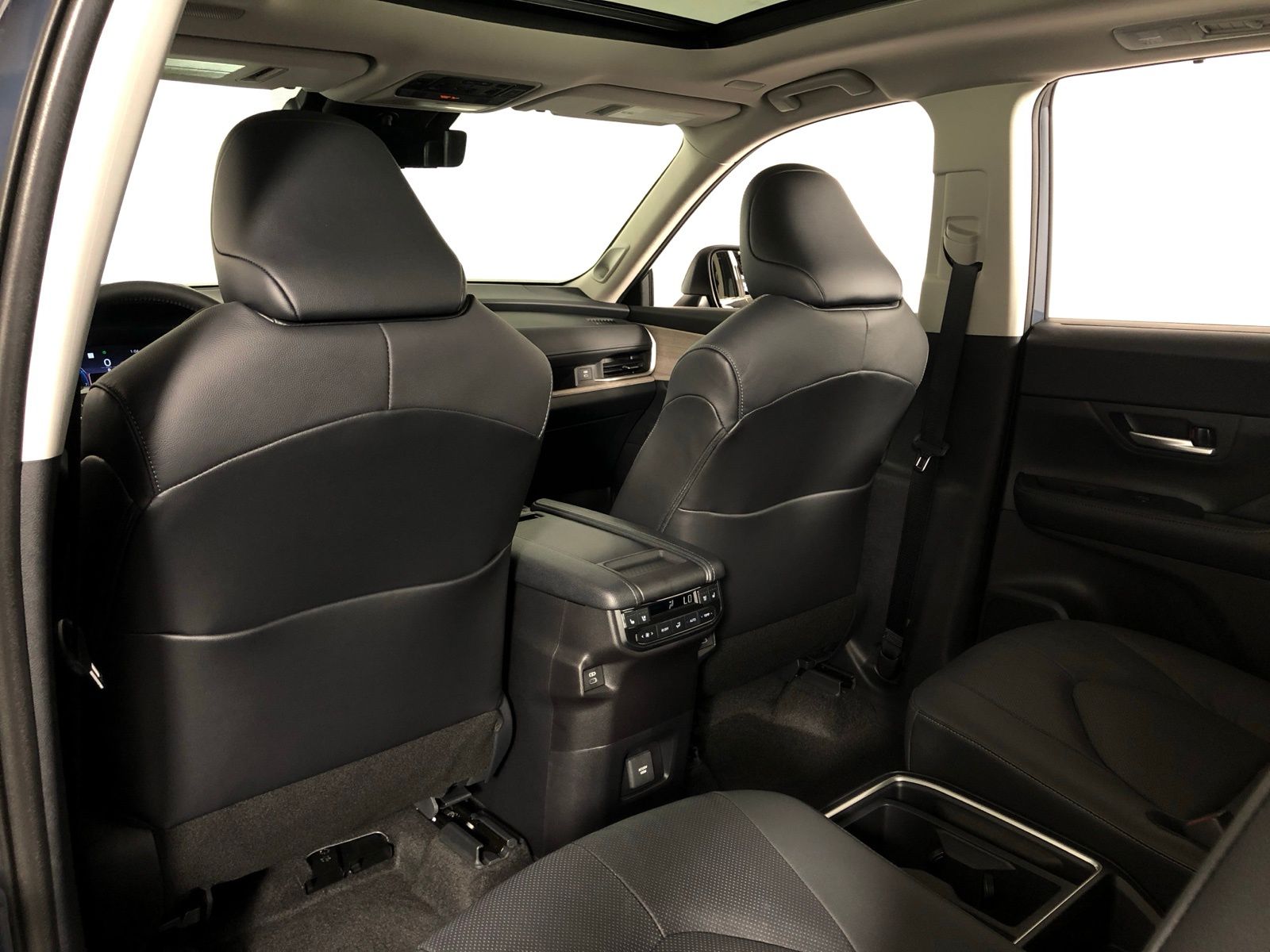 Thumbnail: 2026 Toyota Grand Highlander - 21