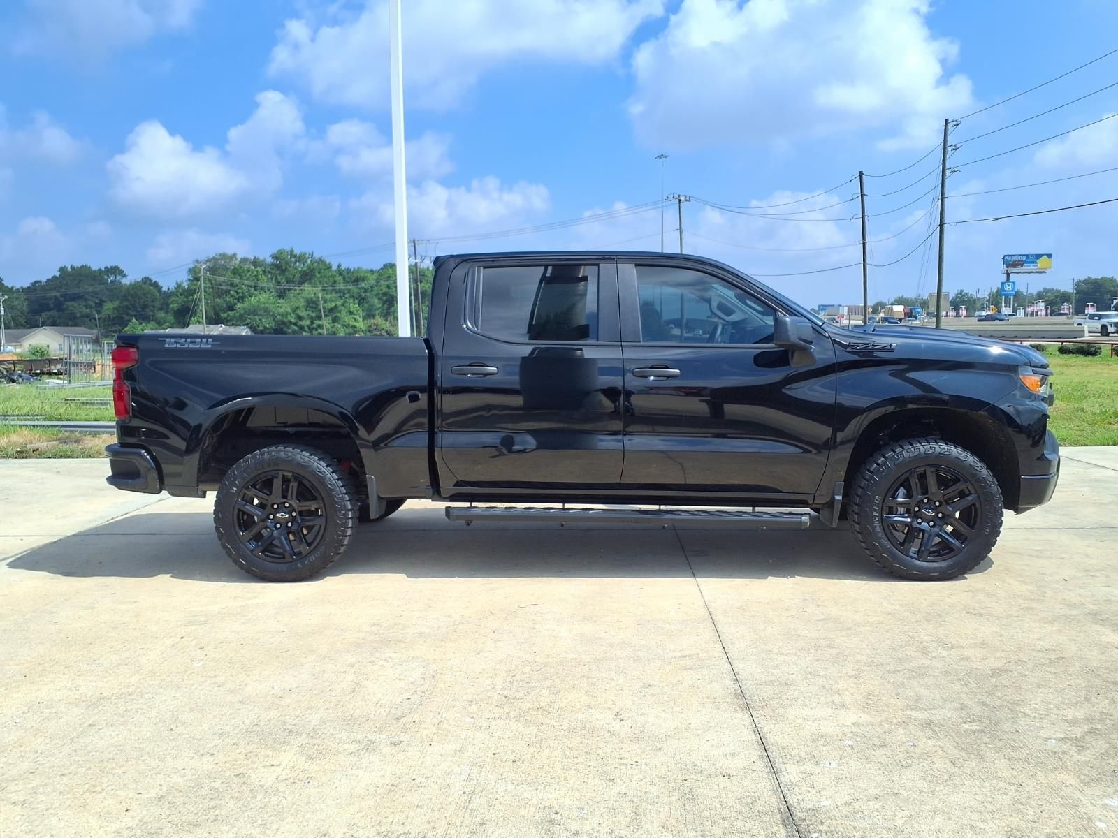 2022 Chevrolet Silverado 1500 Custom Trail Boss - 4
