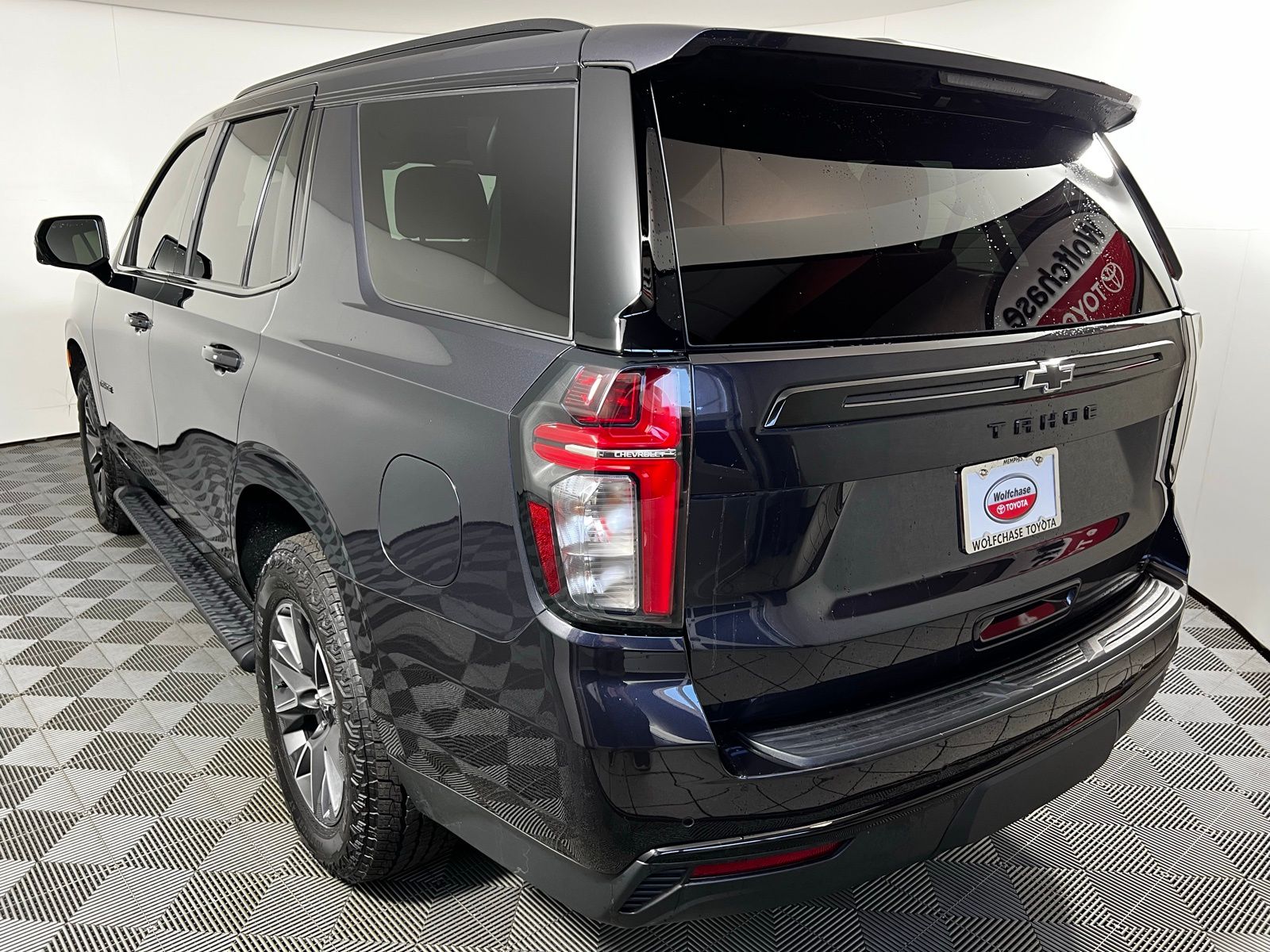 Thumbnail: 2024 Chevrolet Tahoe - 7