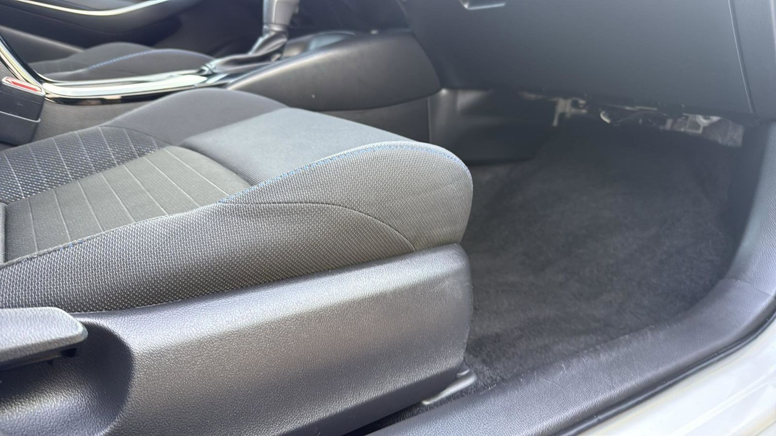 Used Car 2022 Toyota Corolla  Se For Sale Under $20,000 In Austin, Texas