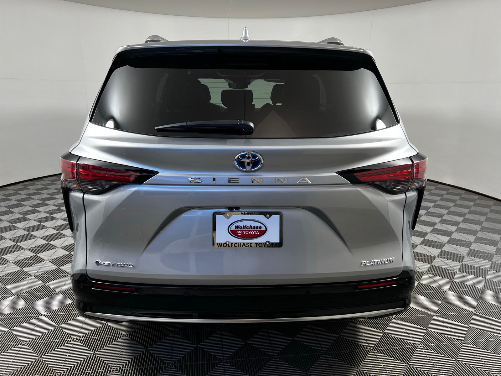 Thumbnail: 2025 Toyota Sienna - 6