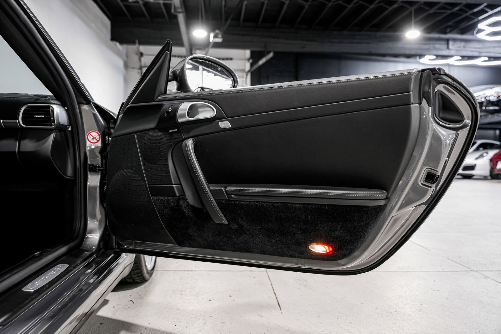 2009 Porsche 911 Carrera 4S — photo 26