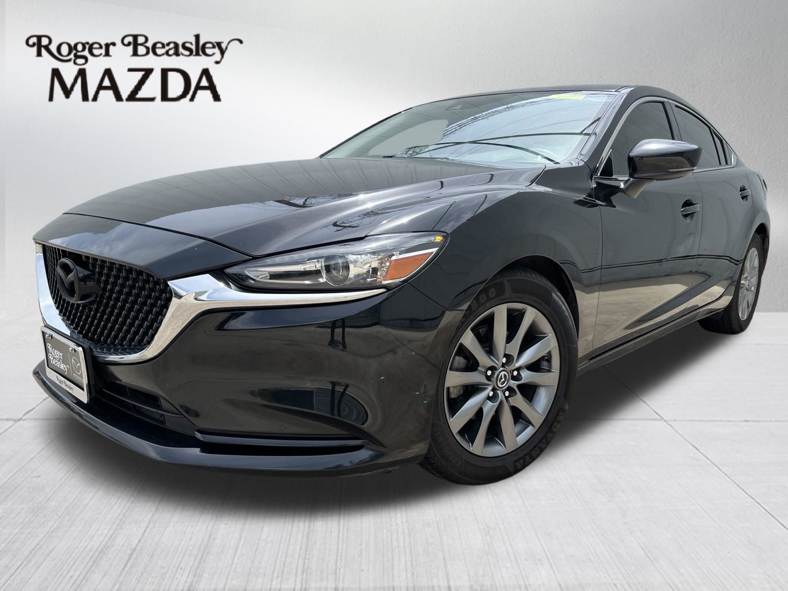 Jet Black Mica 2018 Mazda MAZDA6 Sedan Front-Wheel Drive 6-Speed Manual