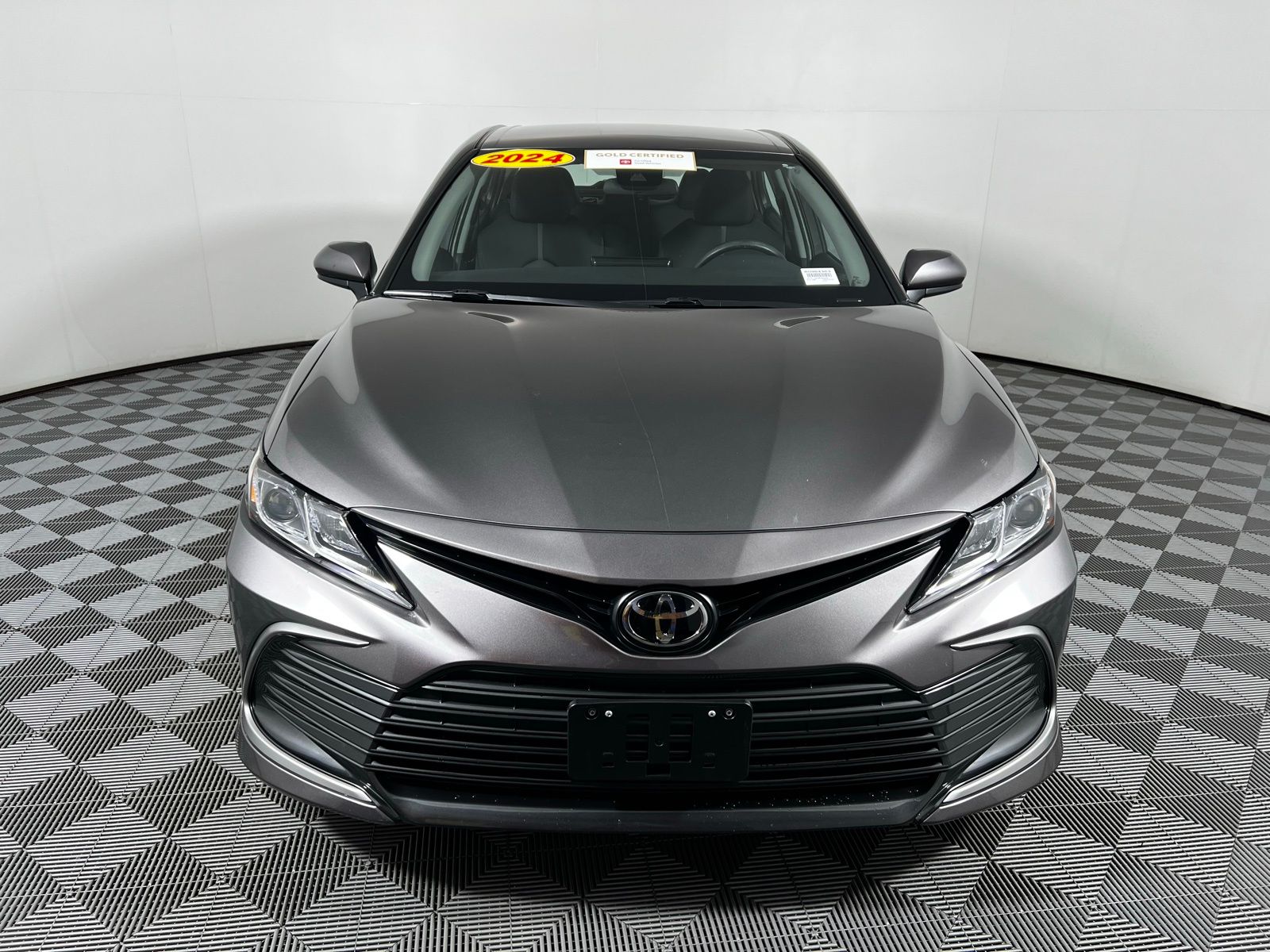 2024 Toyota Camry LE 2