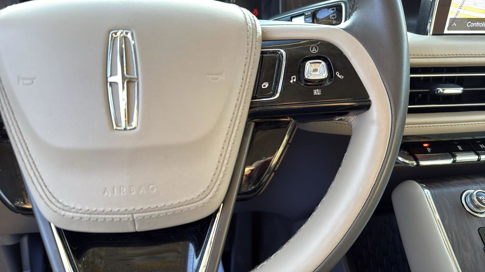 Used Car 2023 Lincoln Aviator  Reserve For Sale Under $50,000 In Austin, Texas