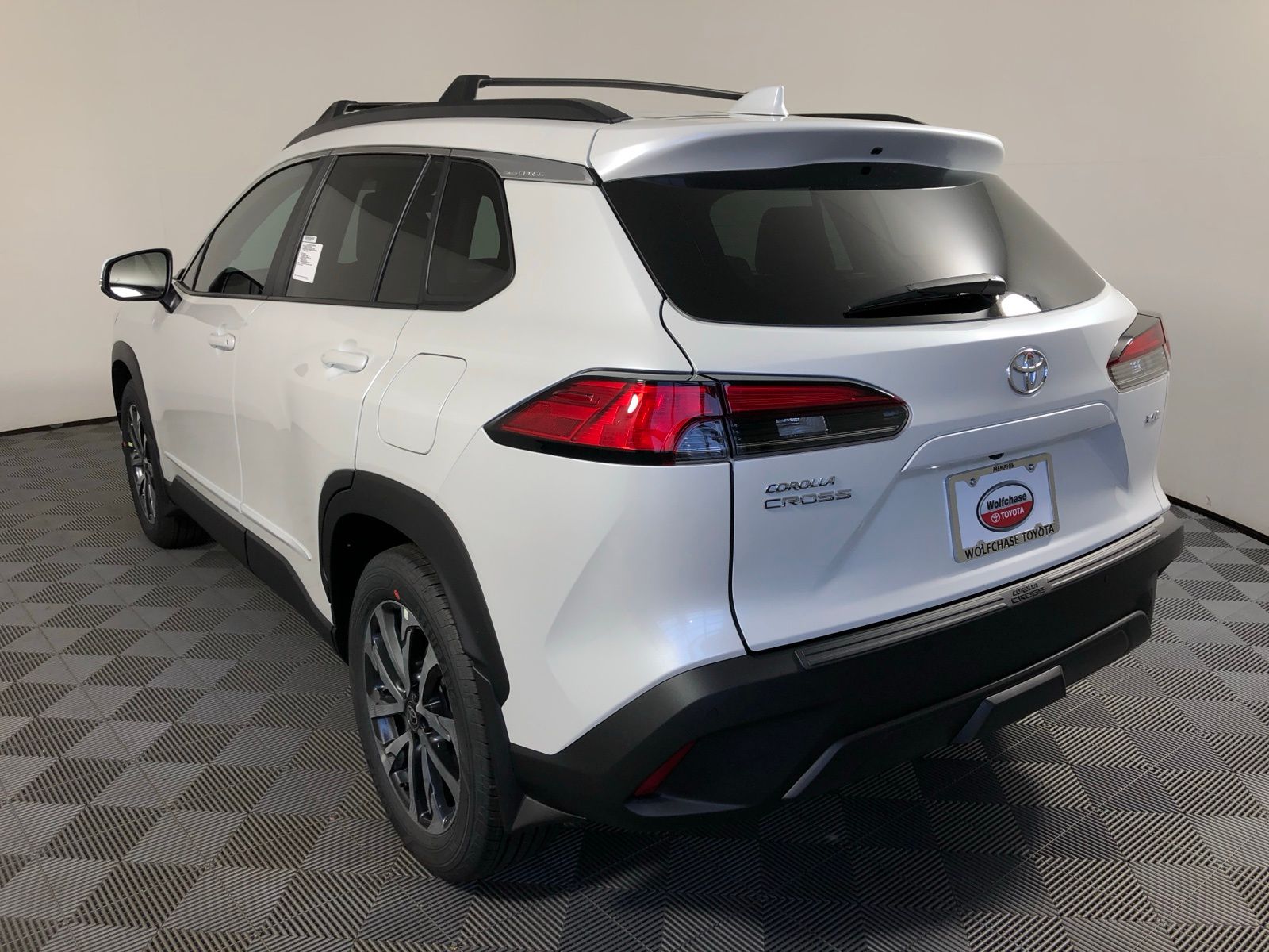 2025 Toyota Corolla Cross XLE 7