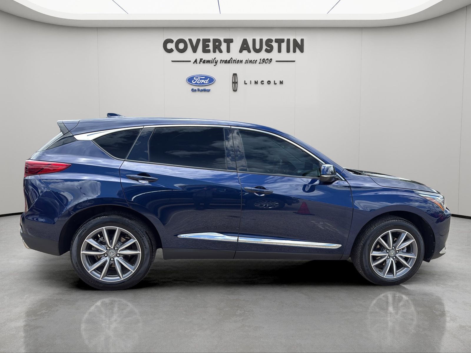 Used Car 2023 Acura Rdx  Technology Package For Sale Under $35,000 In Austin, Texas