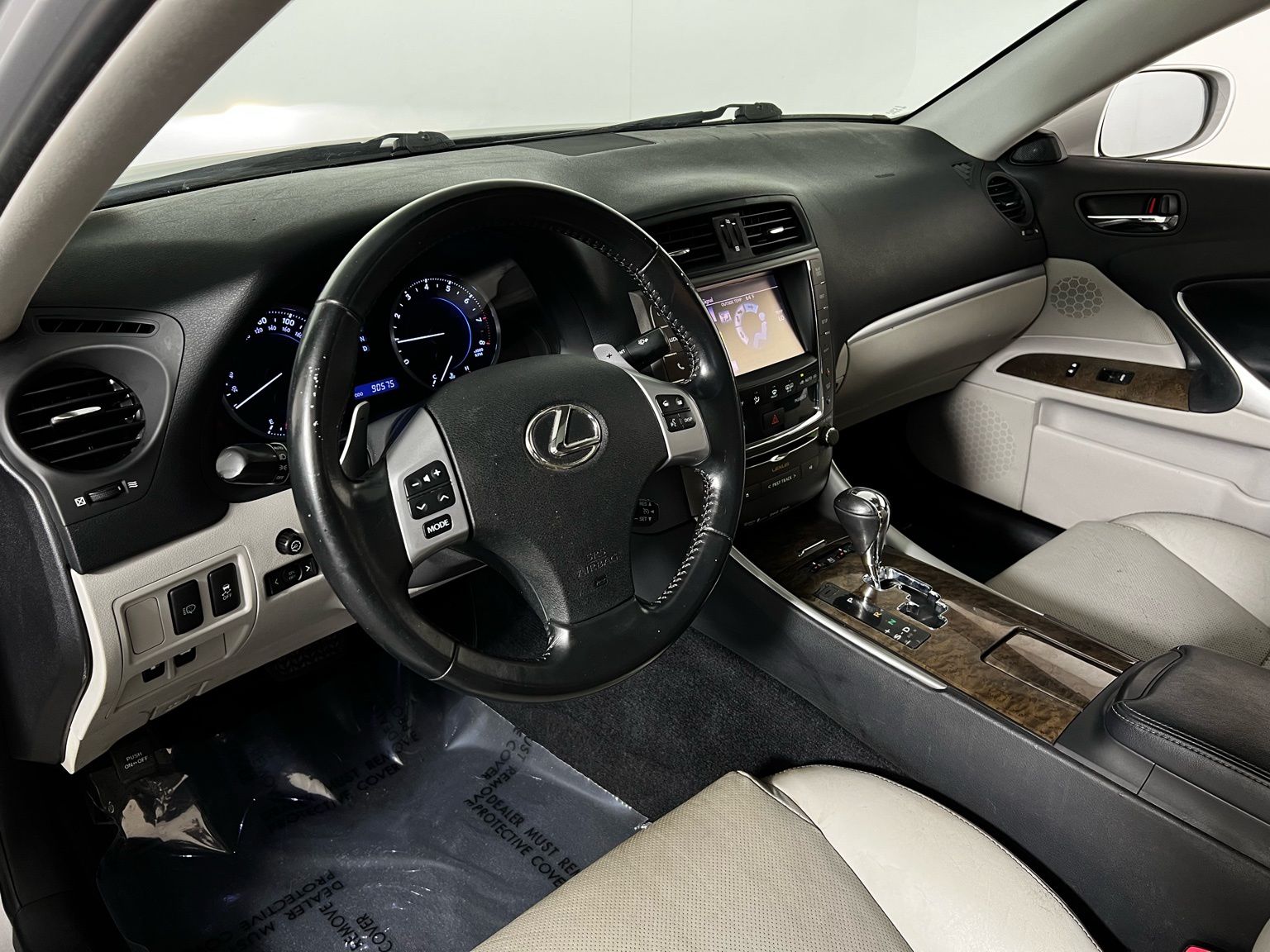 Thumbnail: 2013 Lexus IS - 12