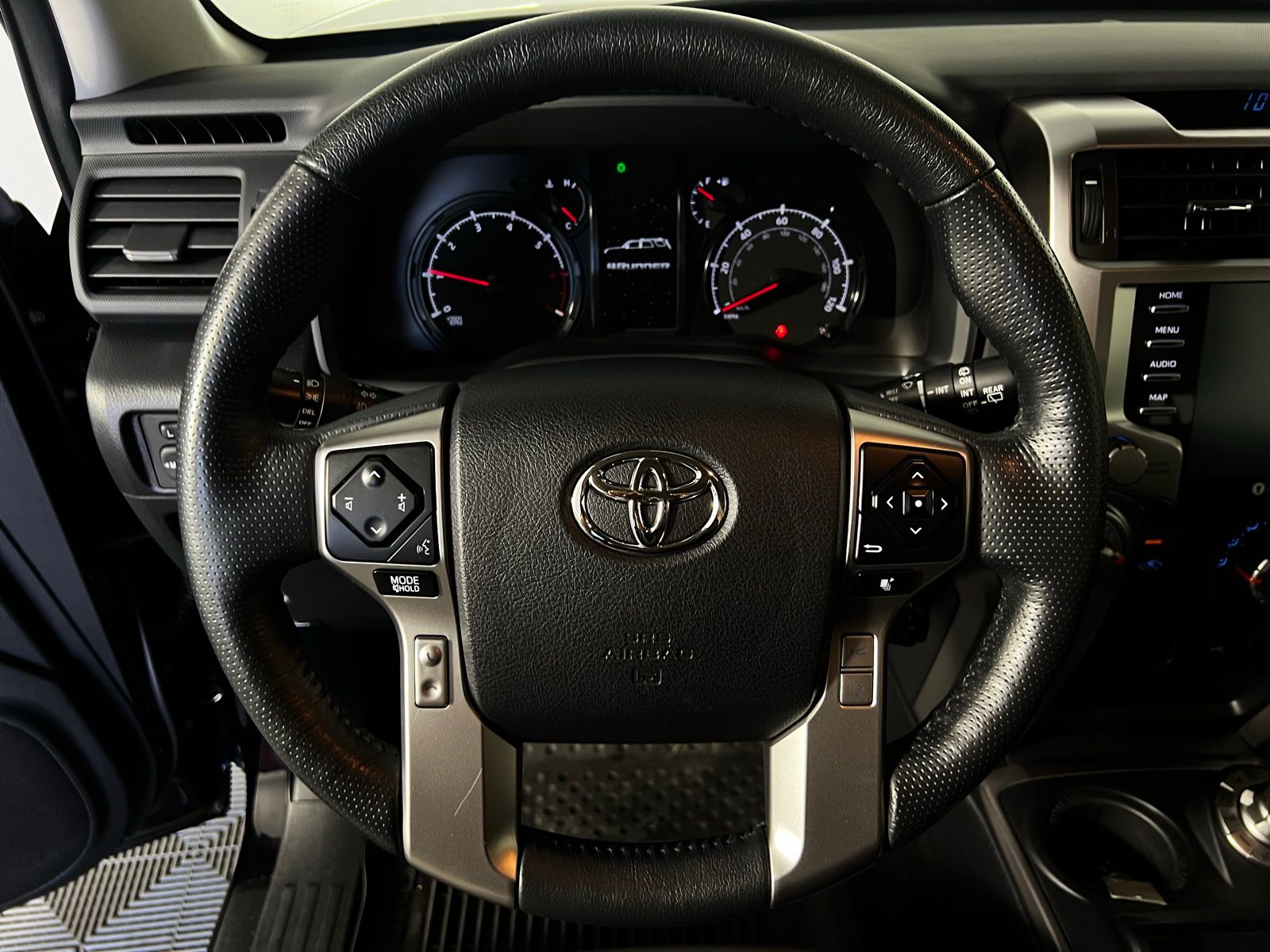 Thumbnail: 2023 Toyota 4Runner - 9