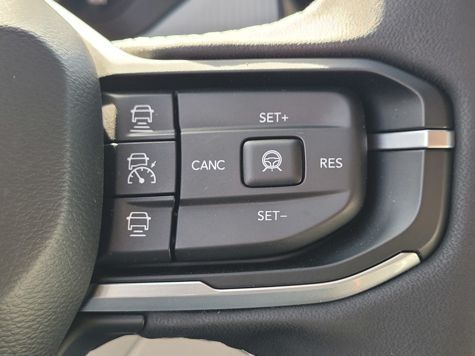 New 2026 White/off-white Jeep Limited image 20