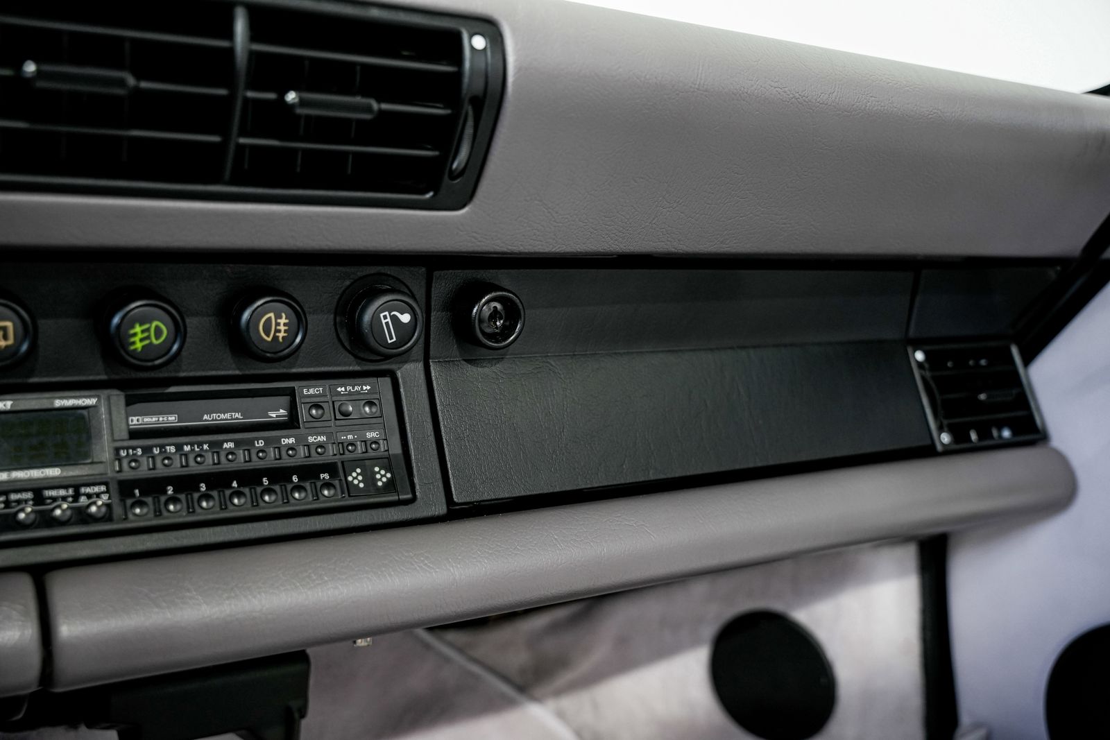 1991 Porsche 911 Carrera Targa — photo 16